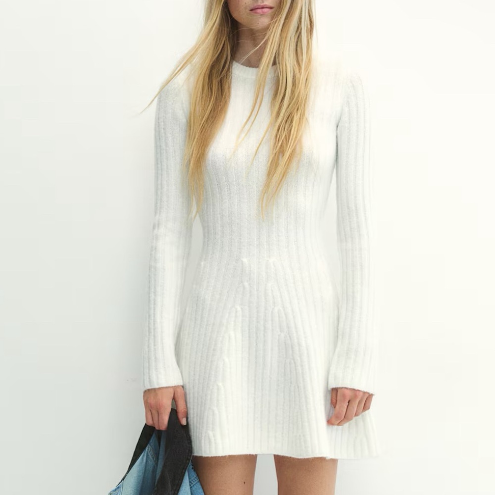 Elegant White Knit Dress